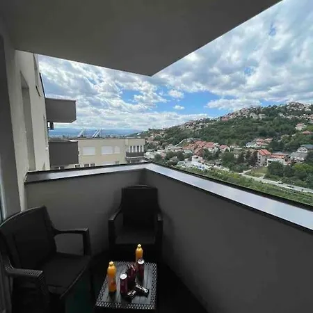 Lägenhet Prelijep Apartman + Parking